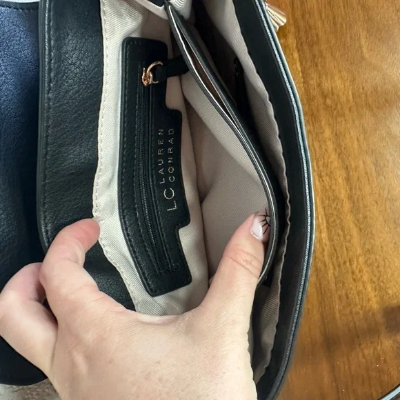 Lauren Conrad Blair Elegant Black Leather Shoulder Bag - Picture 5 of 5